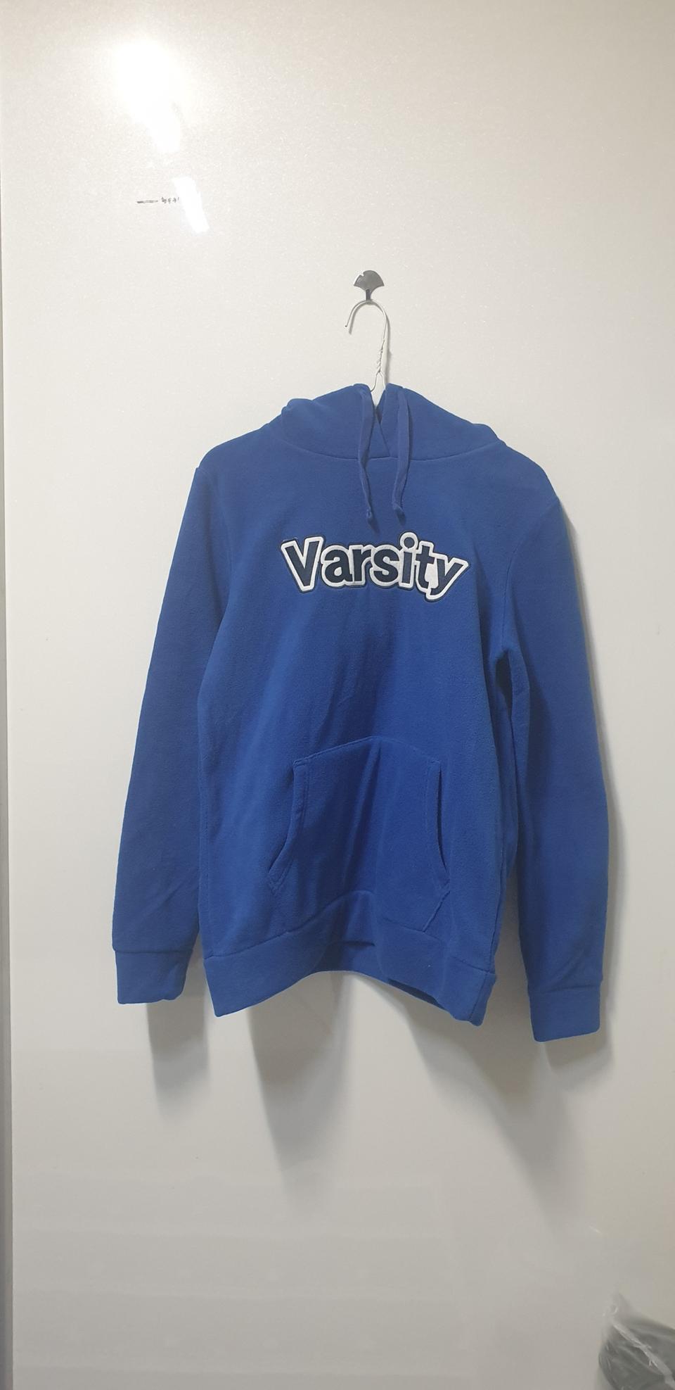 후리스재질의 후드티  1장당.