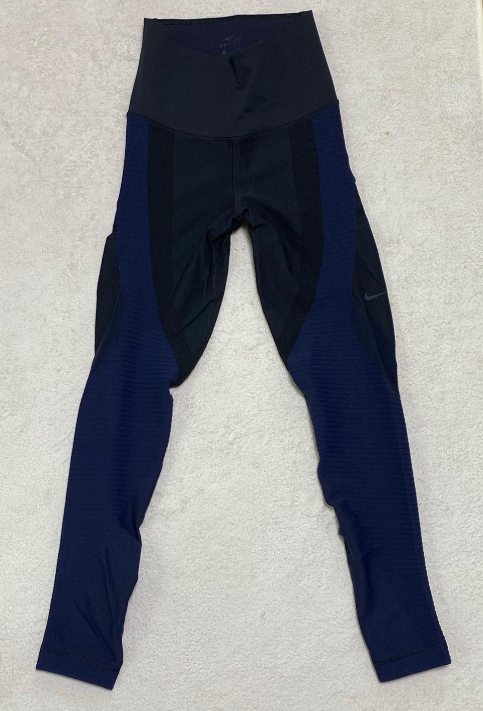 나이키 드라이핏 레깅스 L사이즈