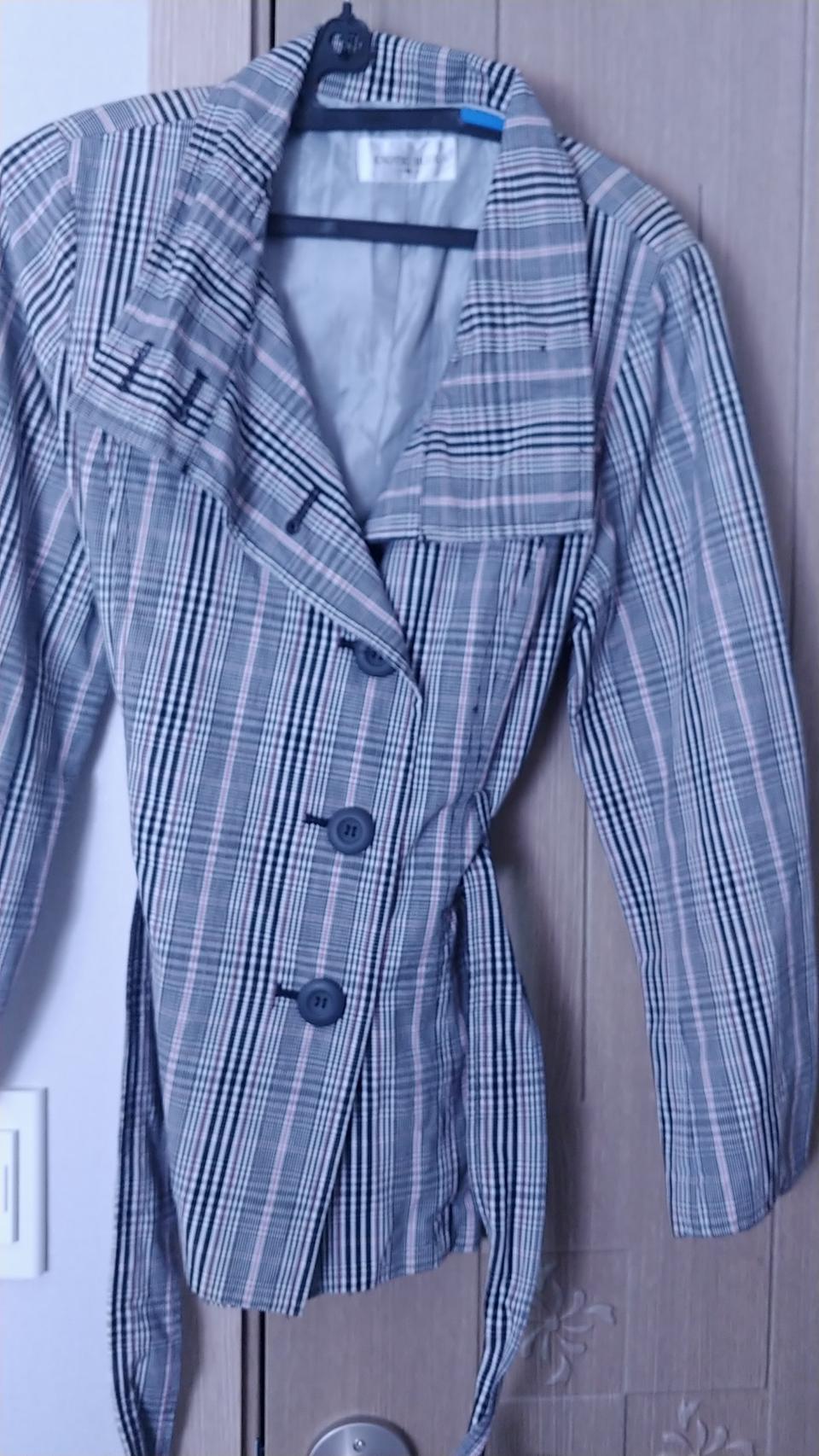 레드트렌치코트