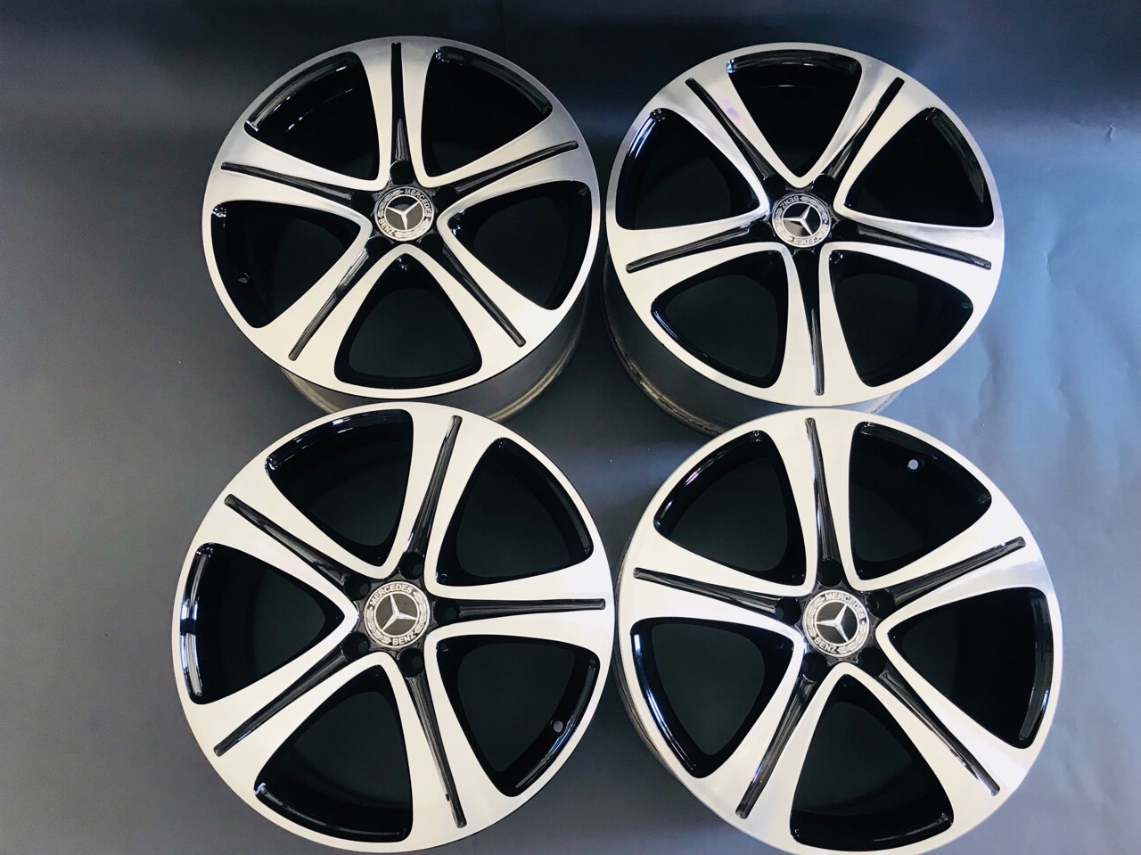 벤츠 E클래스 w213 휠 세트 판매 E220 E200