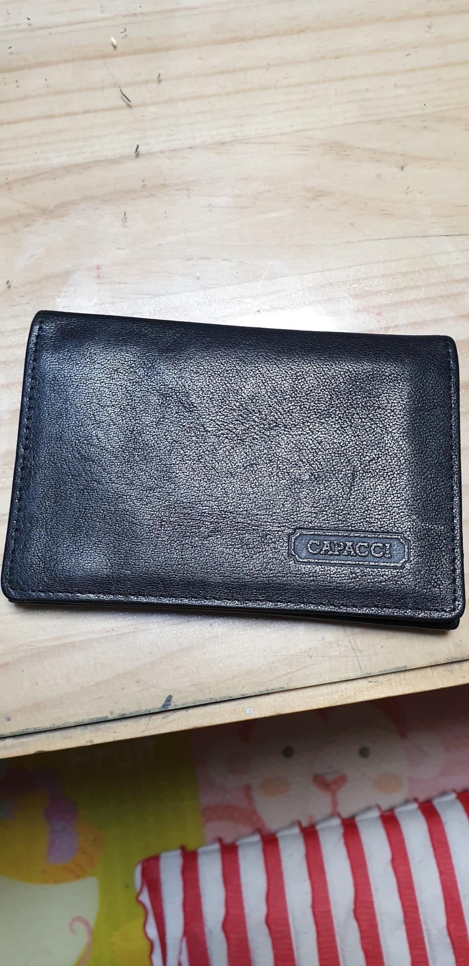 가파치 명함지갑 저렴히 팝니다