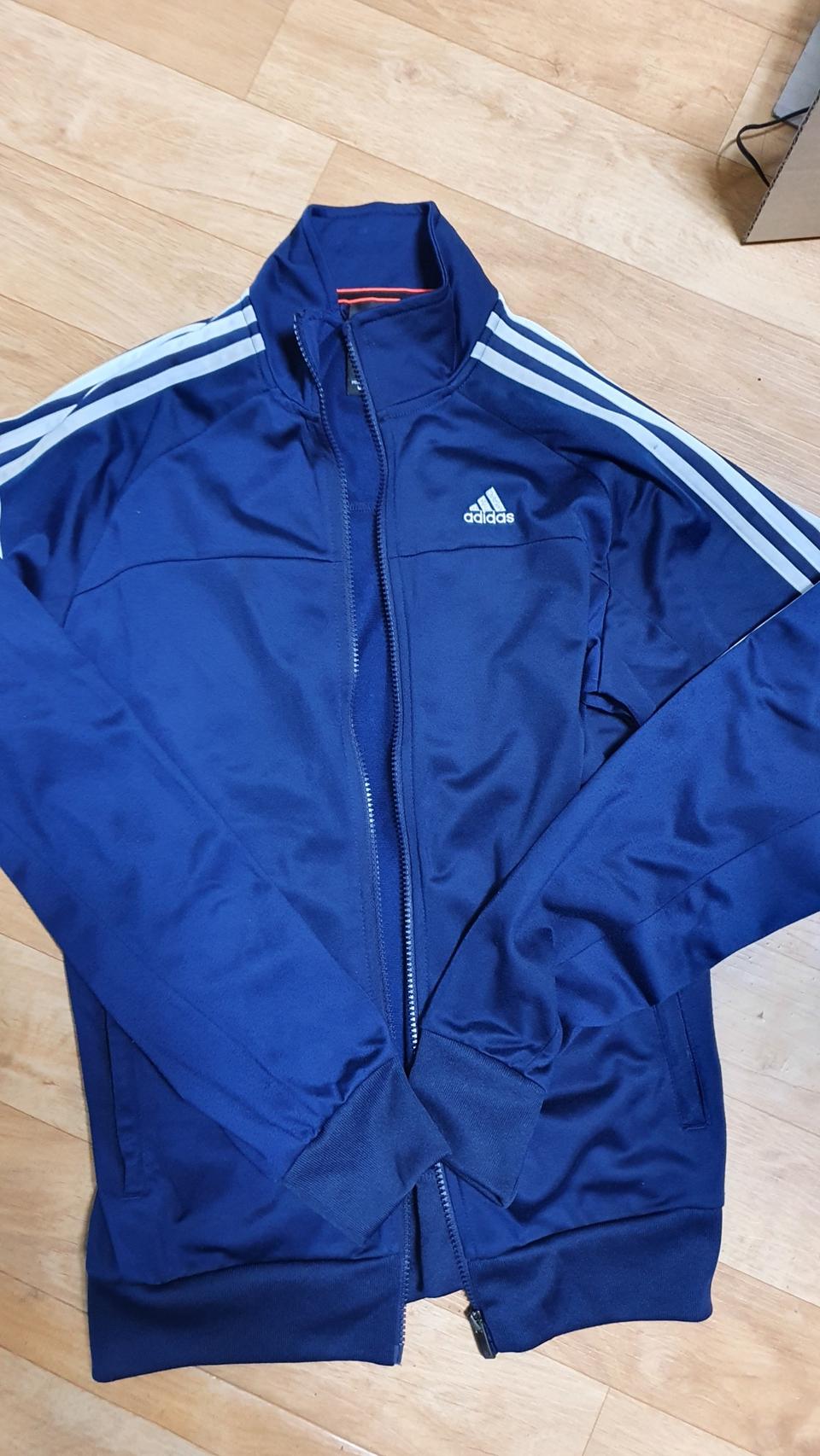 아디다스츄리닝