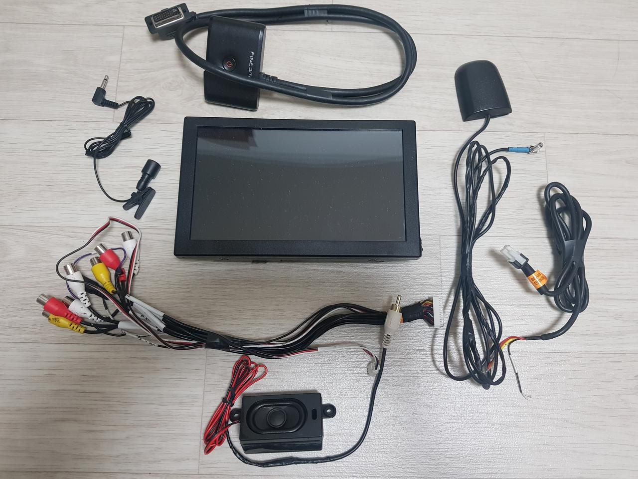 파인드라이브 BF700알파 8인치 판매합니다