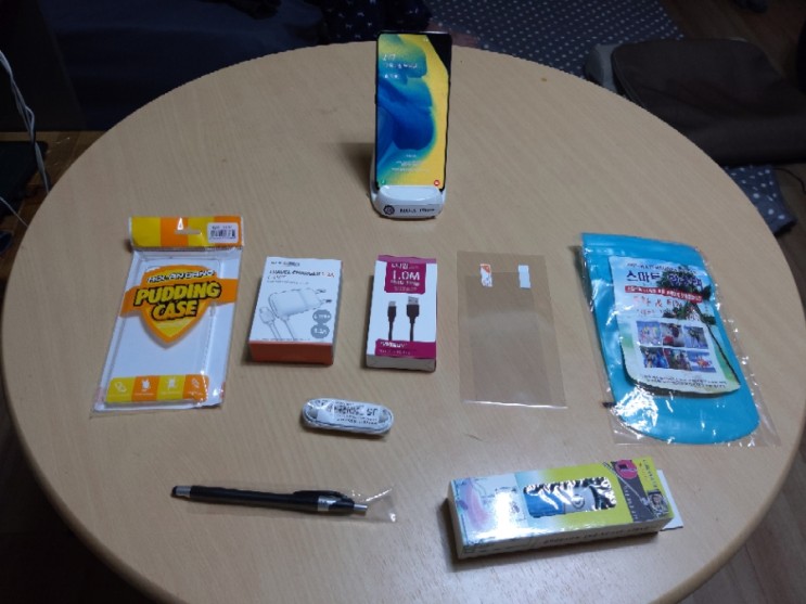 갤럭시S10 5G 자급제폰 마제스틱블랙 256기가 풀세트 판매합니다 