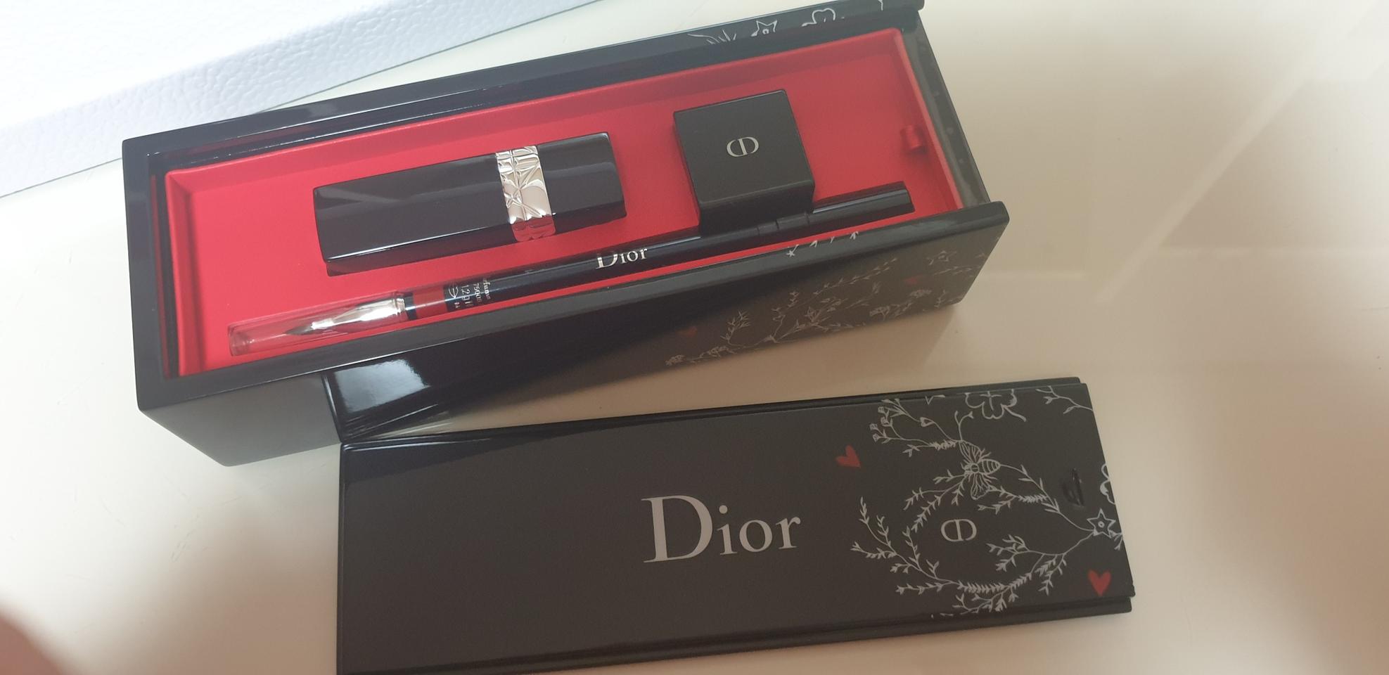 디올 케이스. 립스틱.립라이너