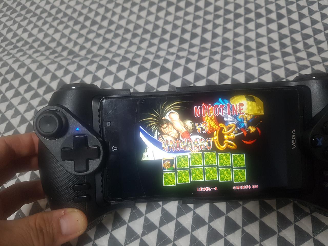 레트로게임 1000가지셋팅 삼성글램블투게임패드 + 팬택베가r3 택포