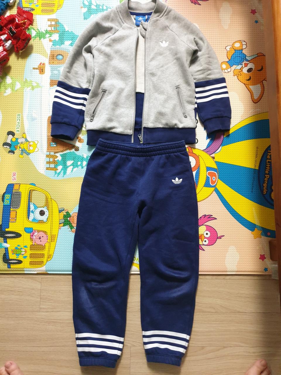 아디다스키즈 상하복 120사이즈
