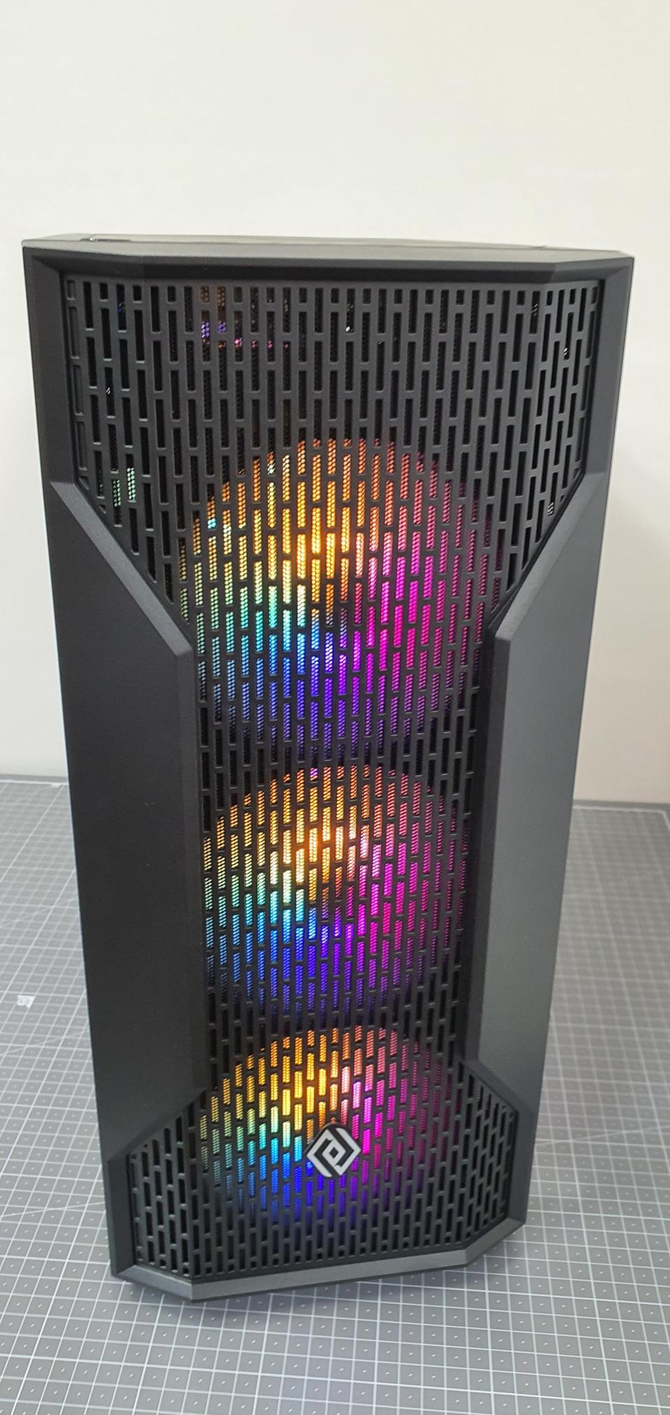 라이젠 3600 GTX1660 슈퍼 6G 본체 m.2 500G