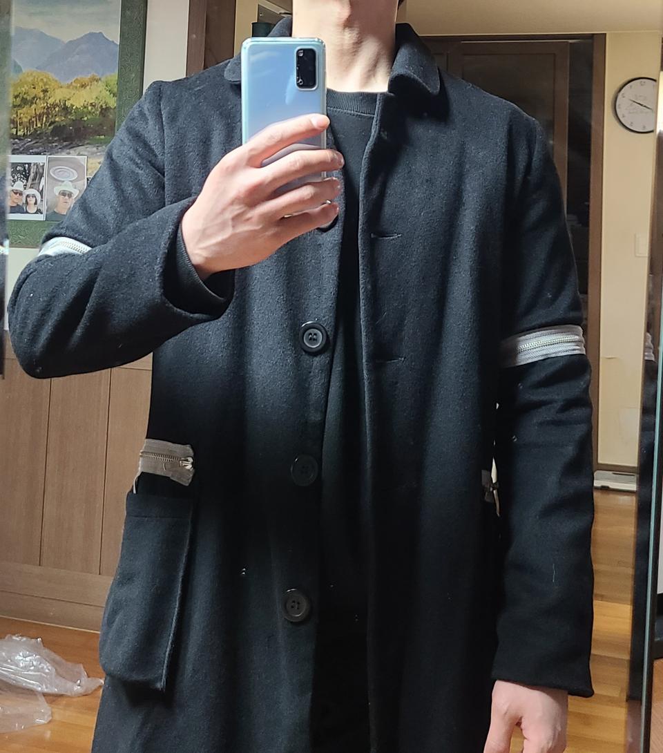 유니크 블랙 코트