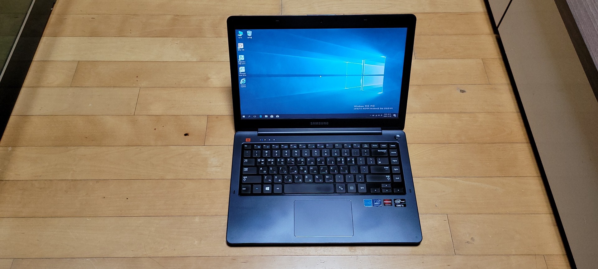 삼성 울트라북5( i5-3세대/ 램8GB/ SSD/ 윈10/ 엑셀)