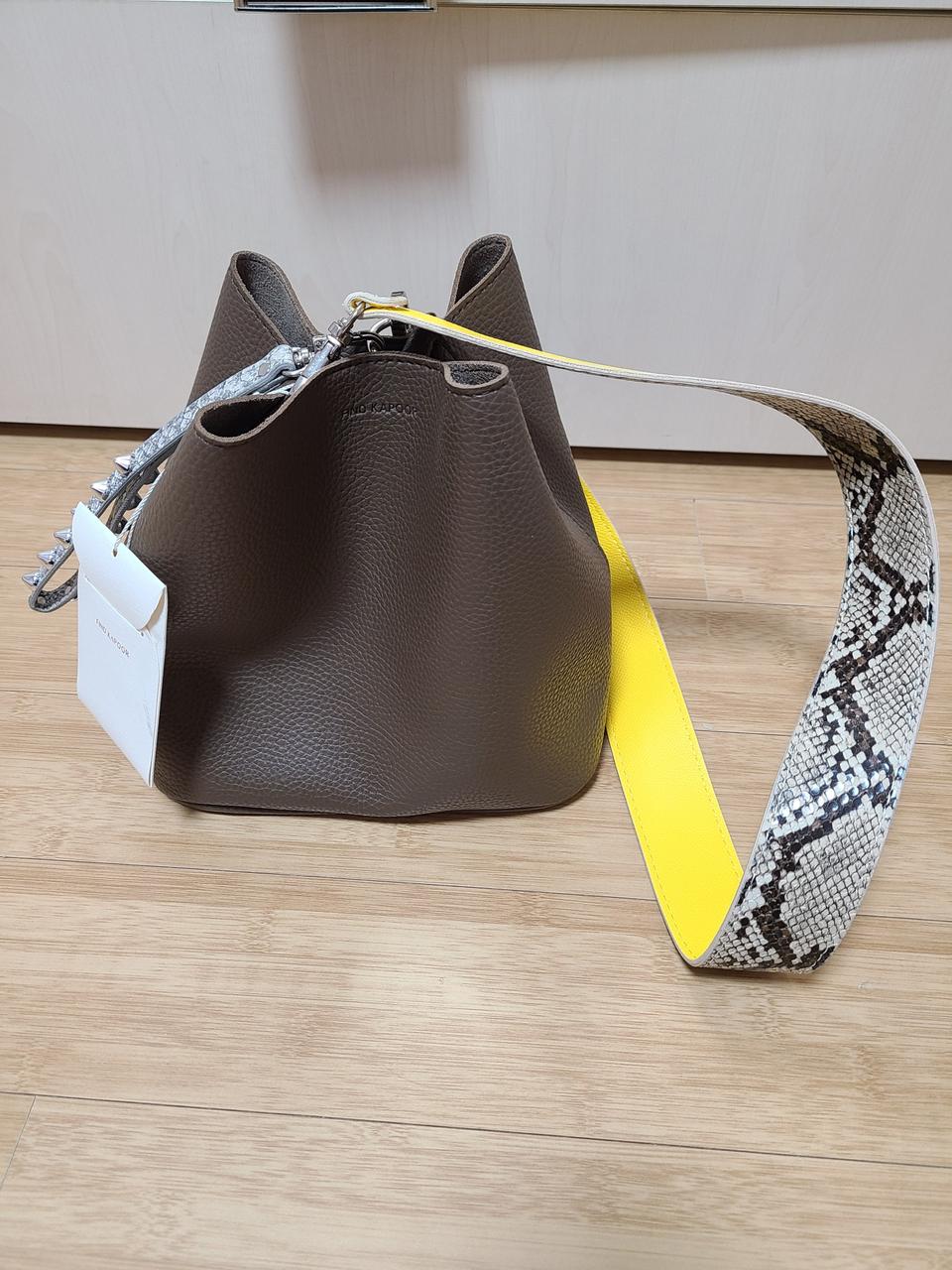 파인드카푸어 핑고백 새것