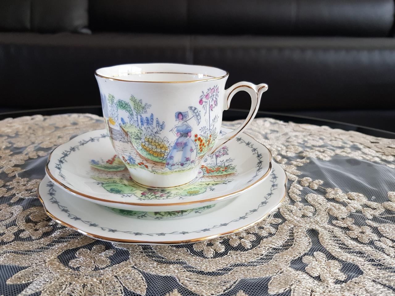 크레놀린 트리오 찻잔