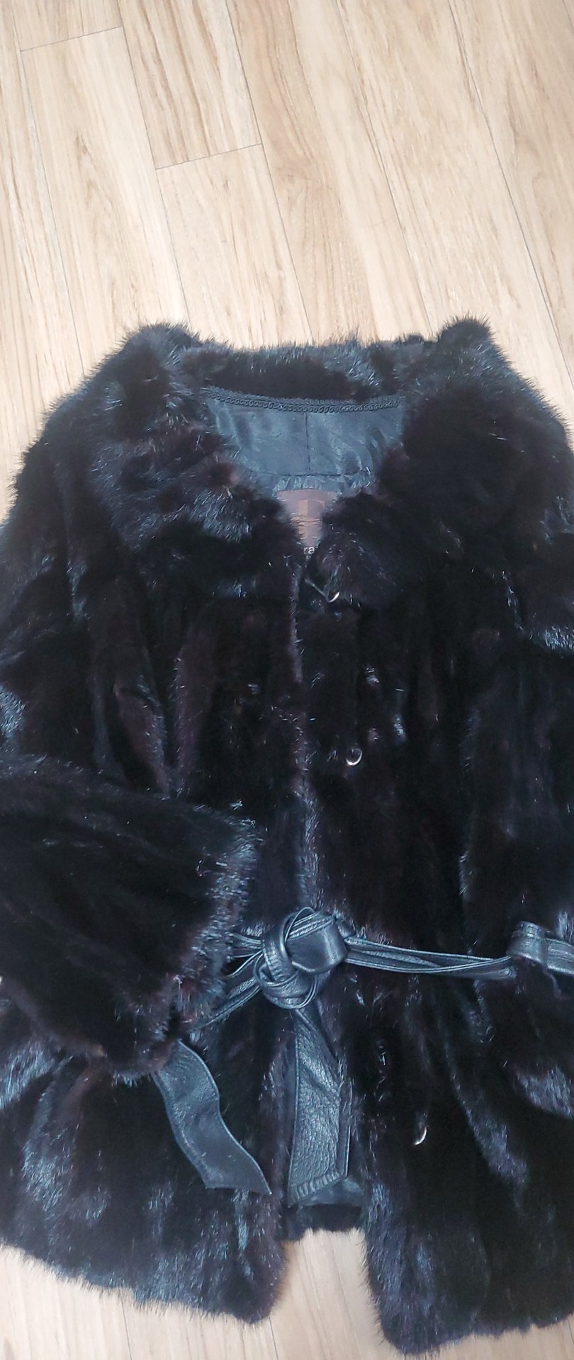 젊어보이는 디자인 리얼밍크