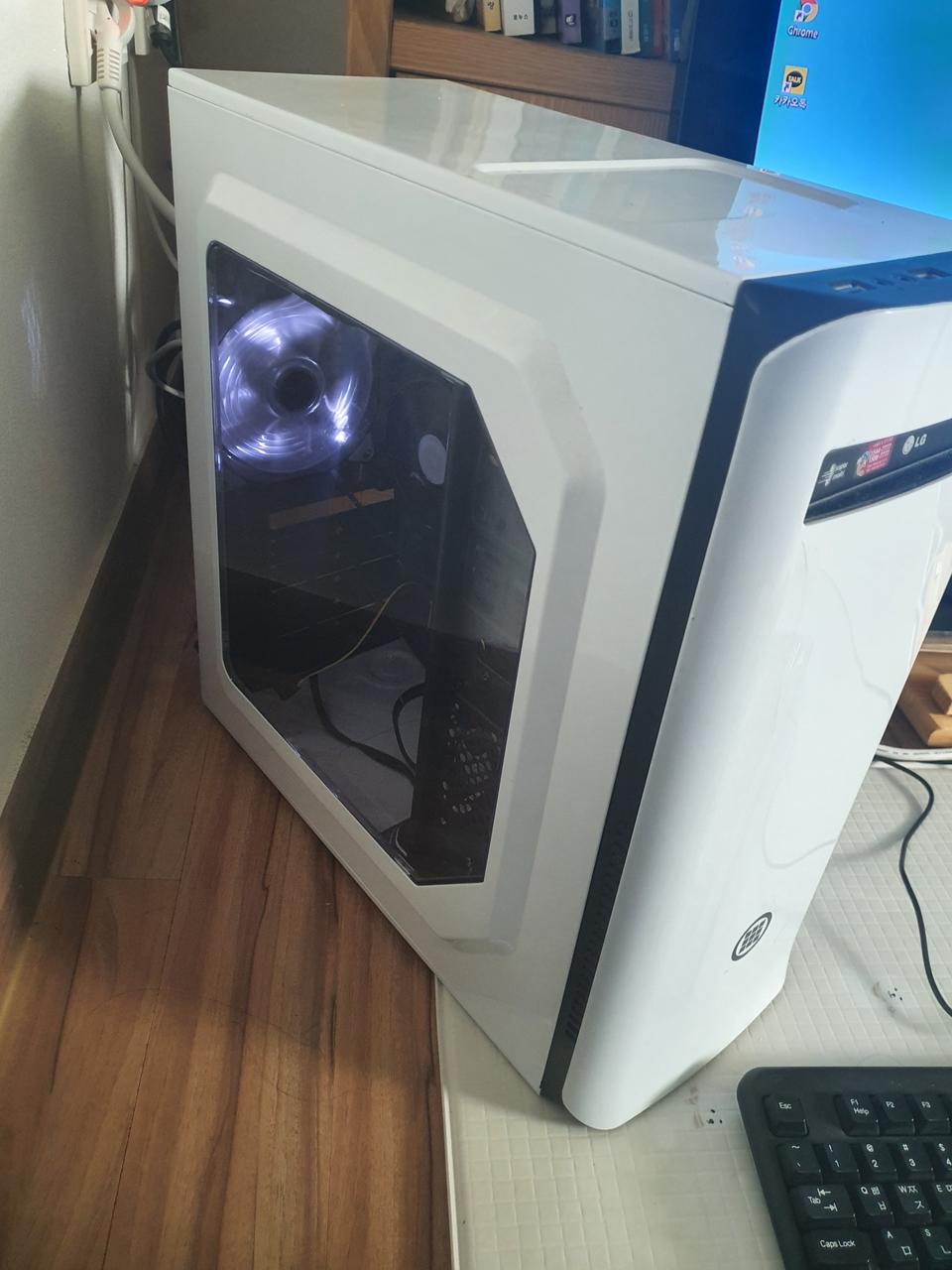 i5-6500컴퓨터 팔아요 (배그가능 그카추가시)