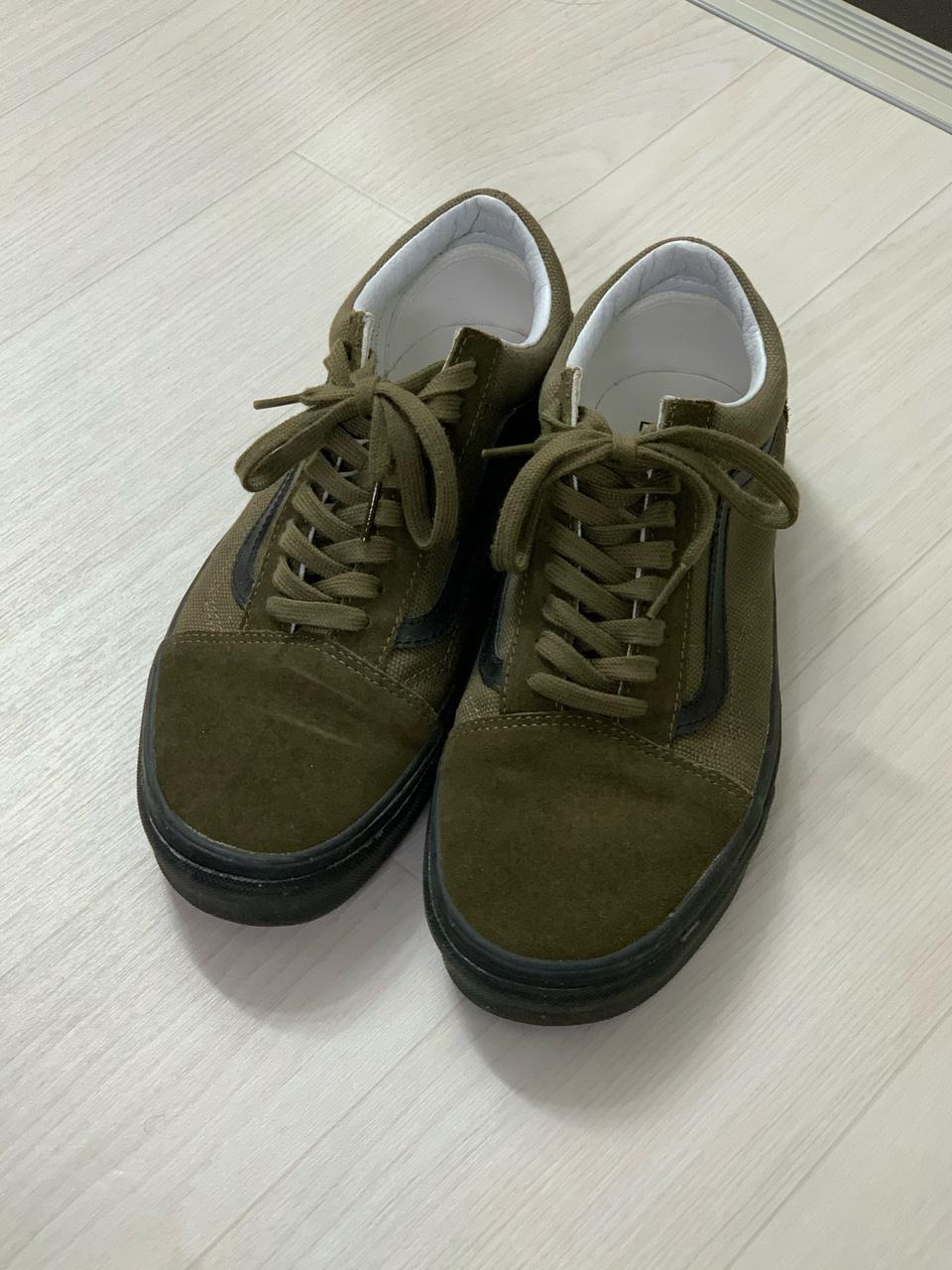 반스 올드스쿨 카키색 270mm 판매합니다!