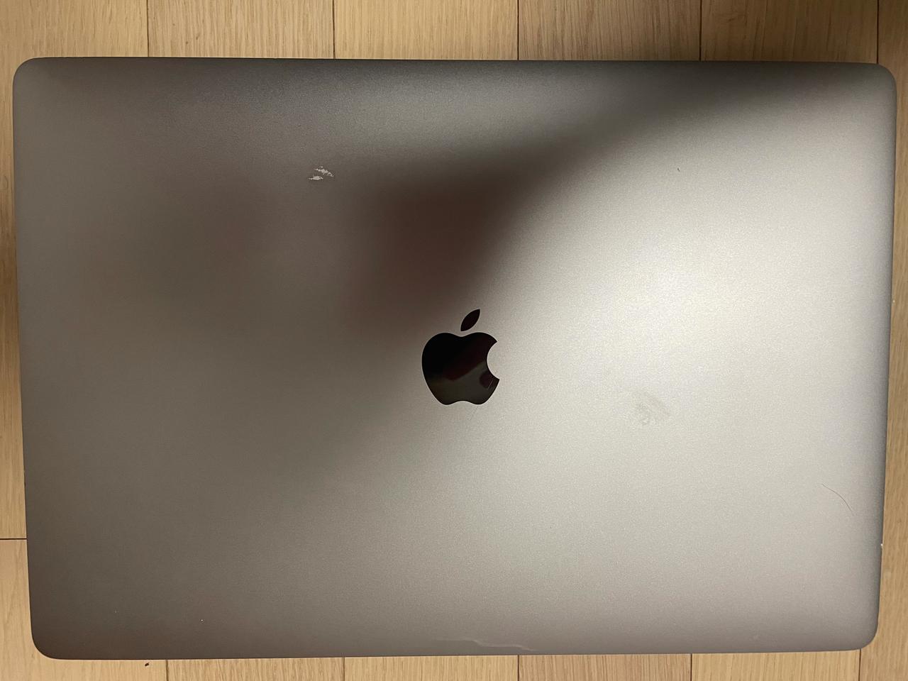 2018년 5월에 산 맥북프로 15인치 터치바 팝니다