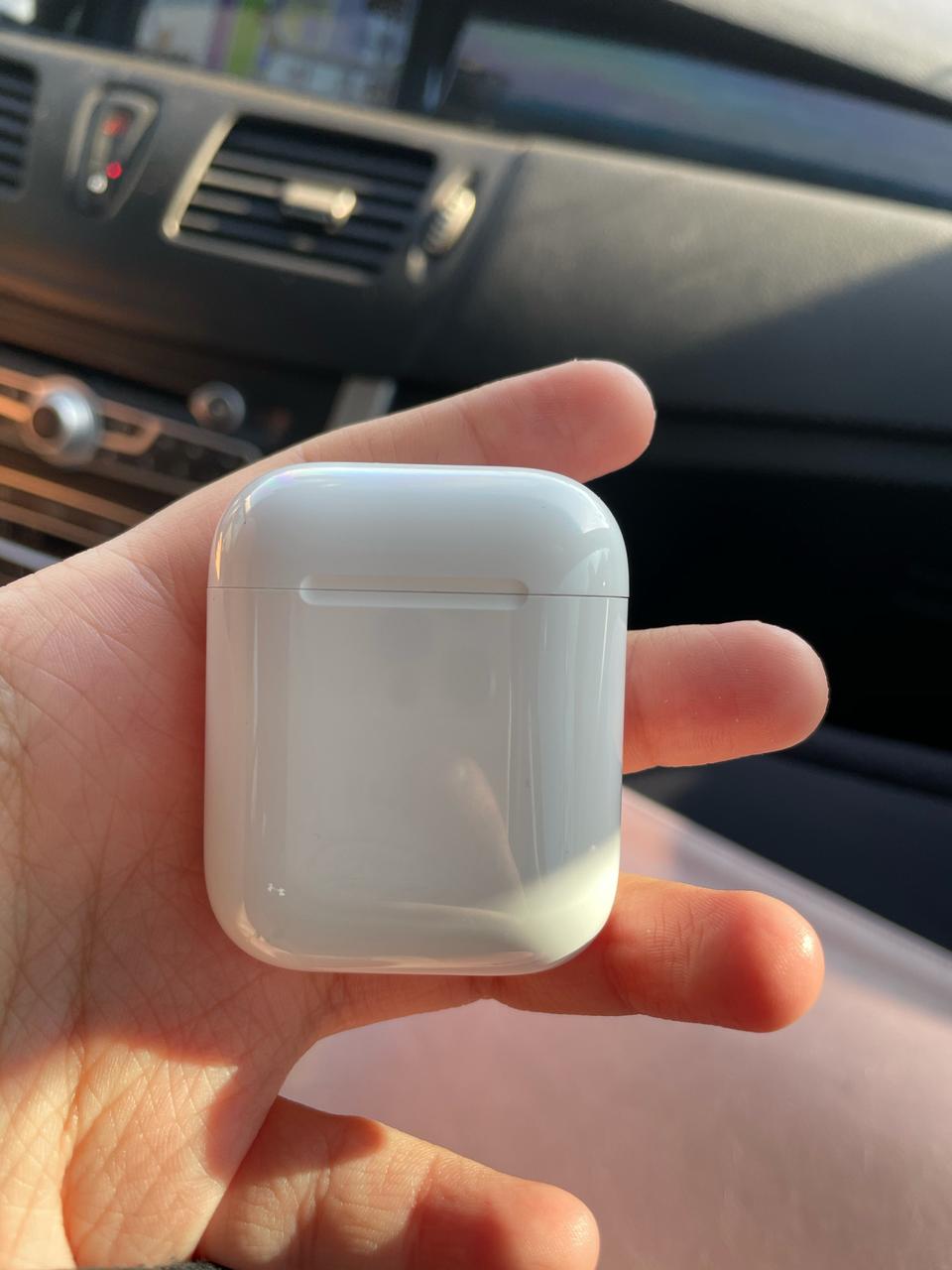 에어팟2 판매합니다.