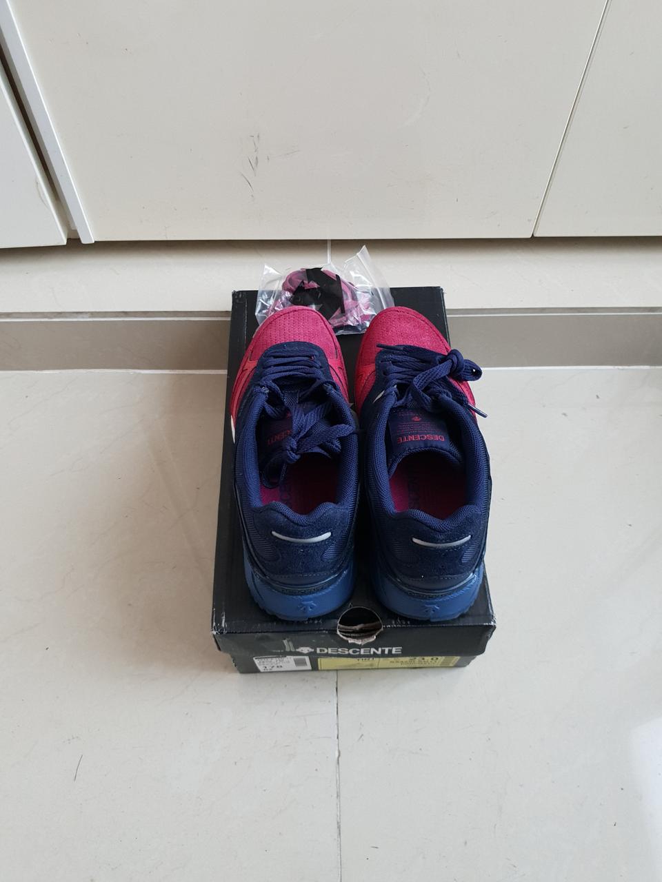 데쌍트 운동화 230