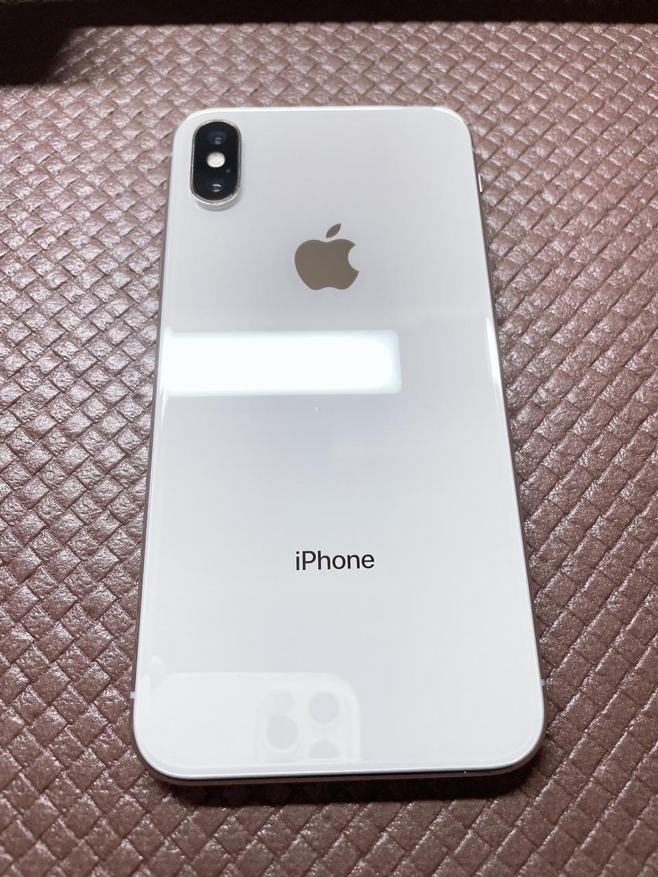 아이폰X 실버 256G 판매합니다(가격내림)