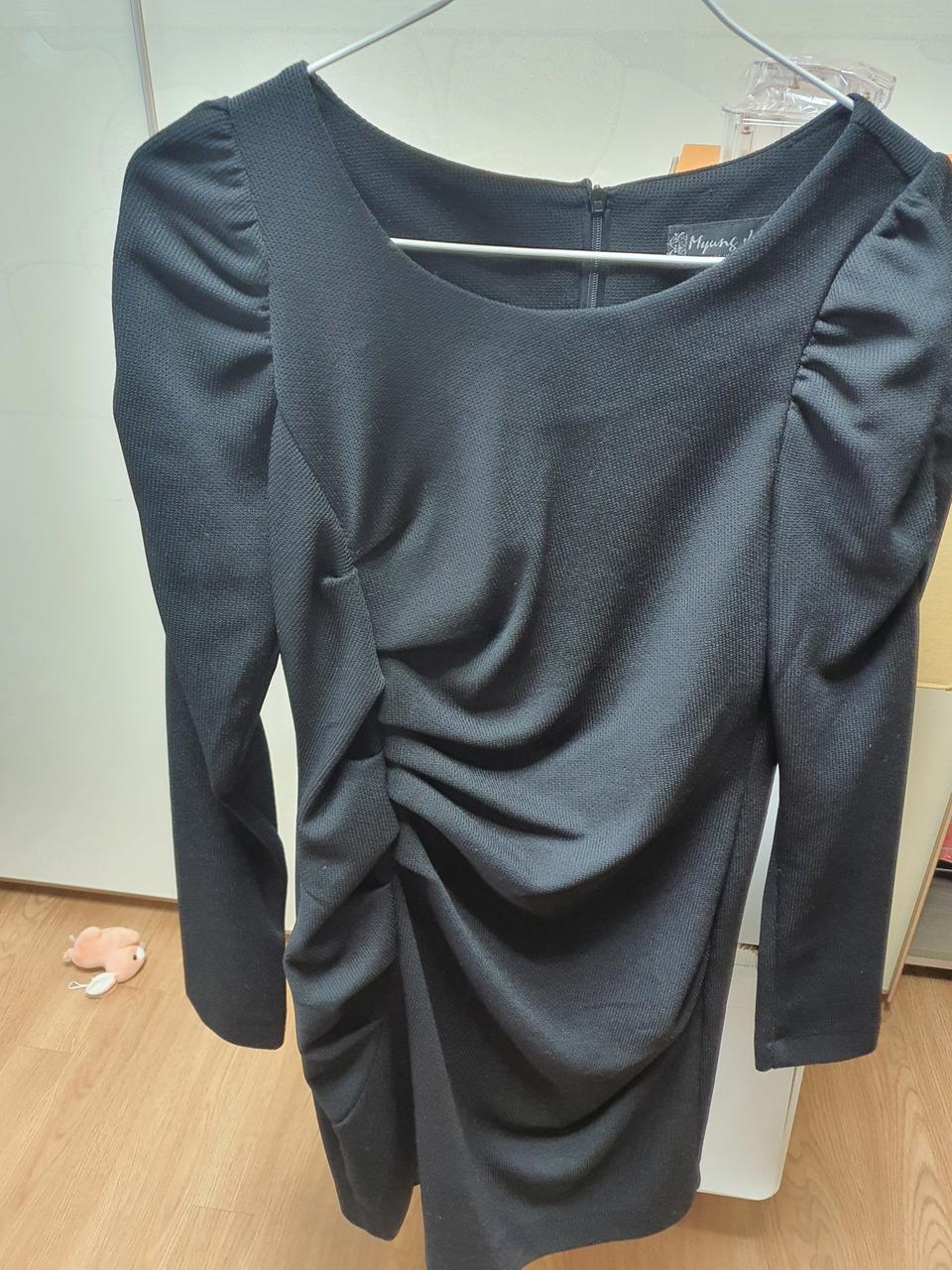 가을겨울 여성의류 옷장정리중