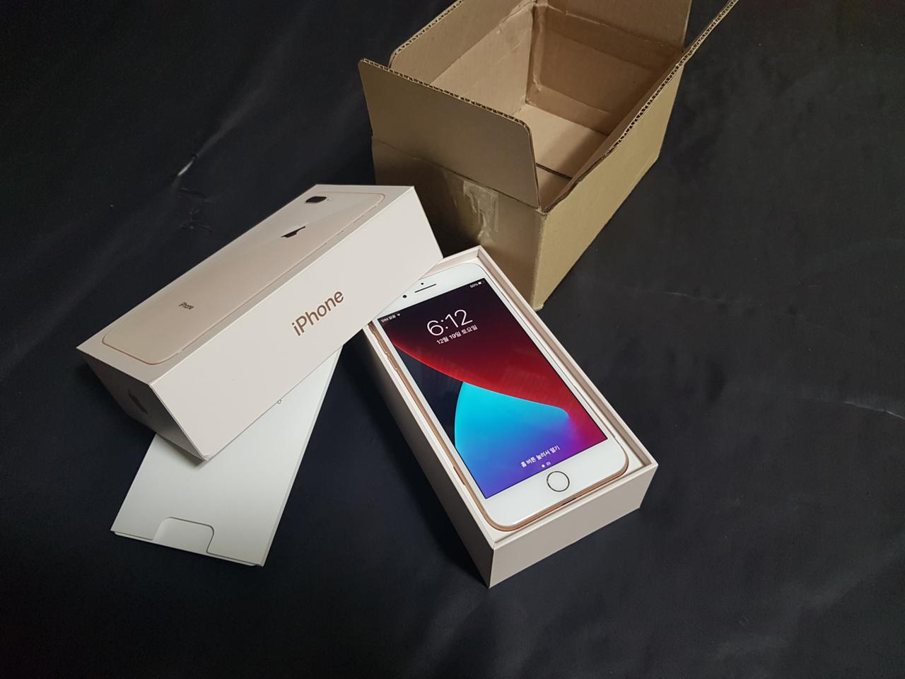 당근마켓 판매완)아이폰8플러스 64기가 배터리성능 80%