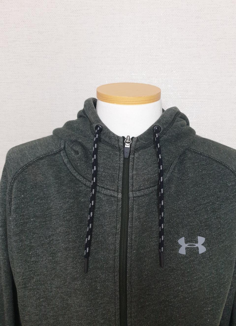 언더아머 후드집업