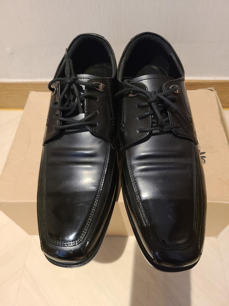 보스렌자 신사화 팝니다.