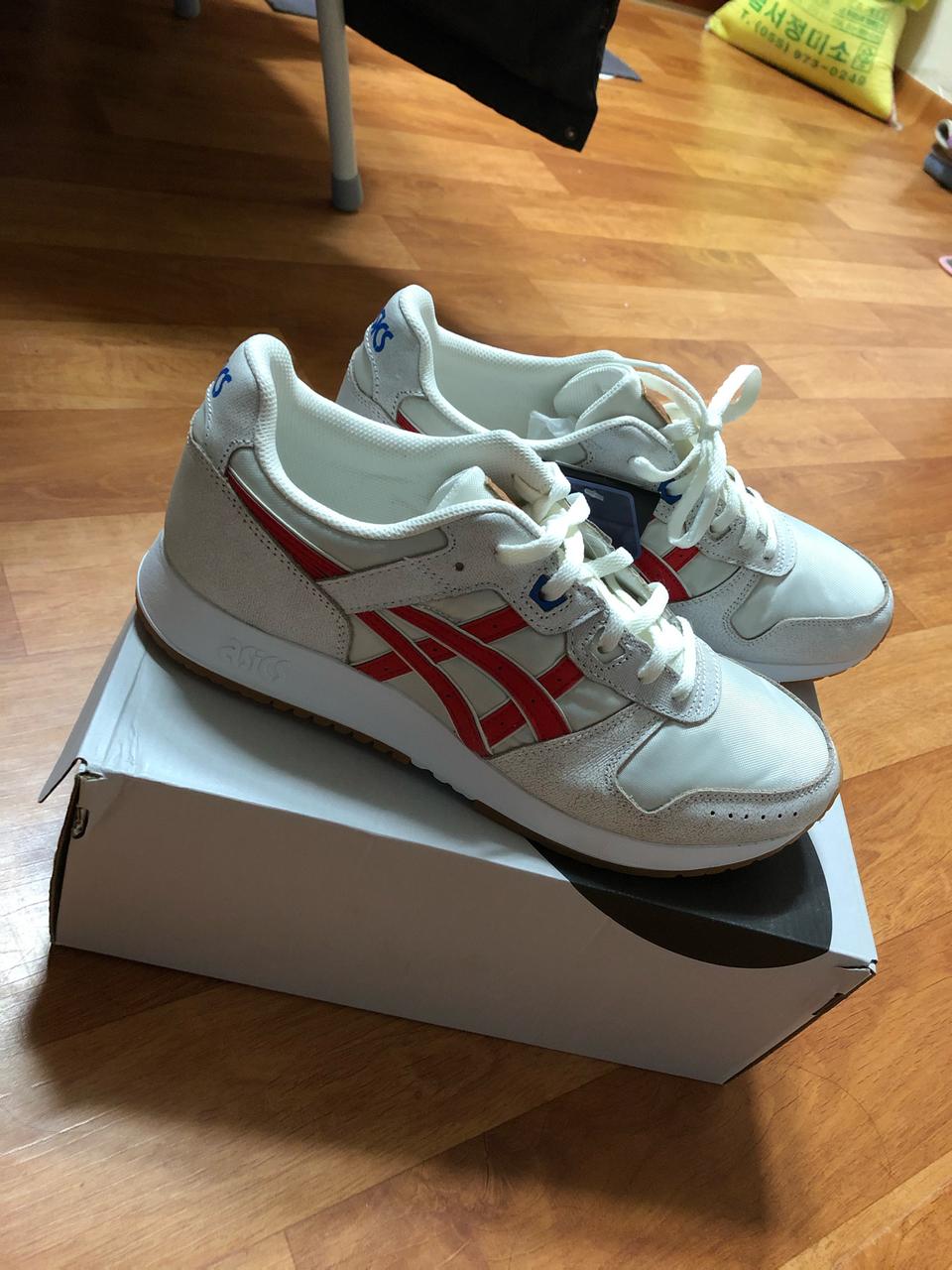 아식스 LYTE 클래식 직구 운동화 새거 팔아요