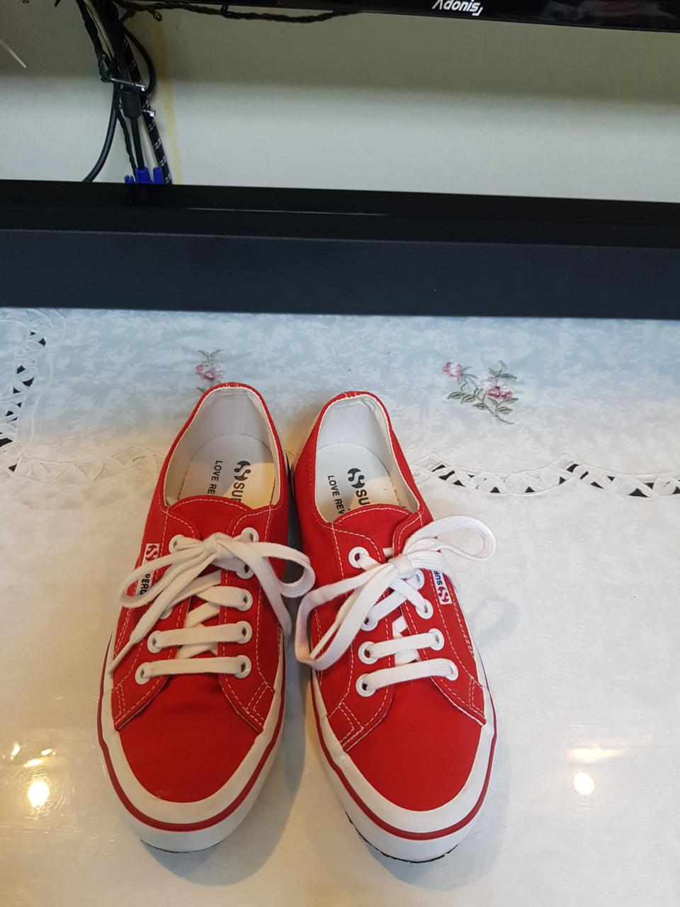 수페르가 스니커즈