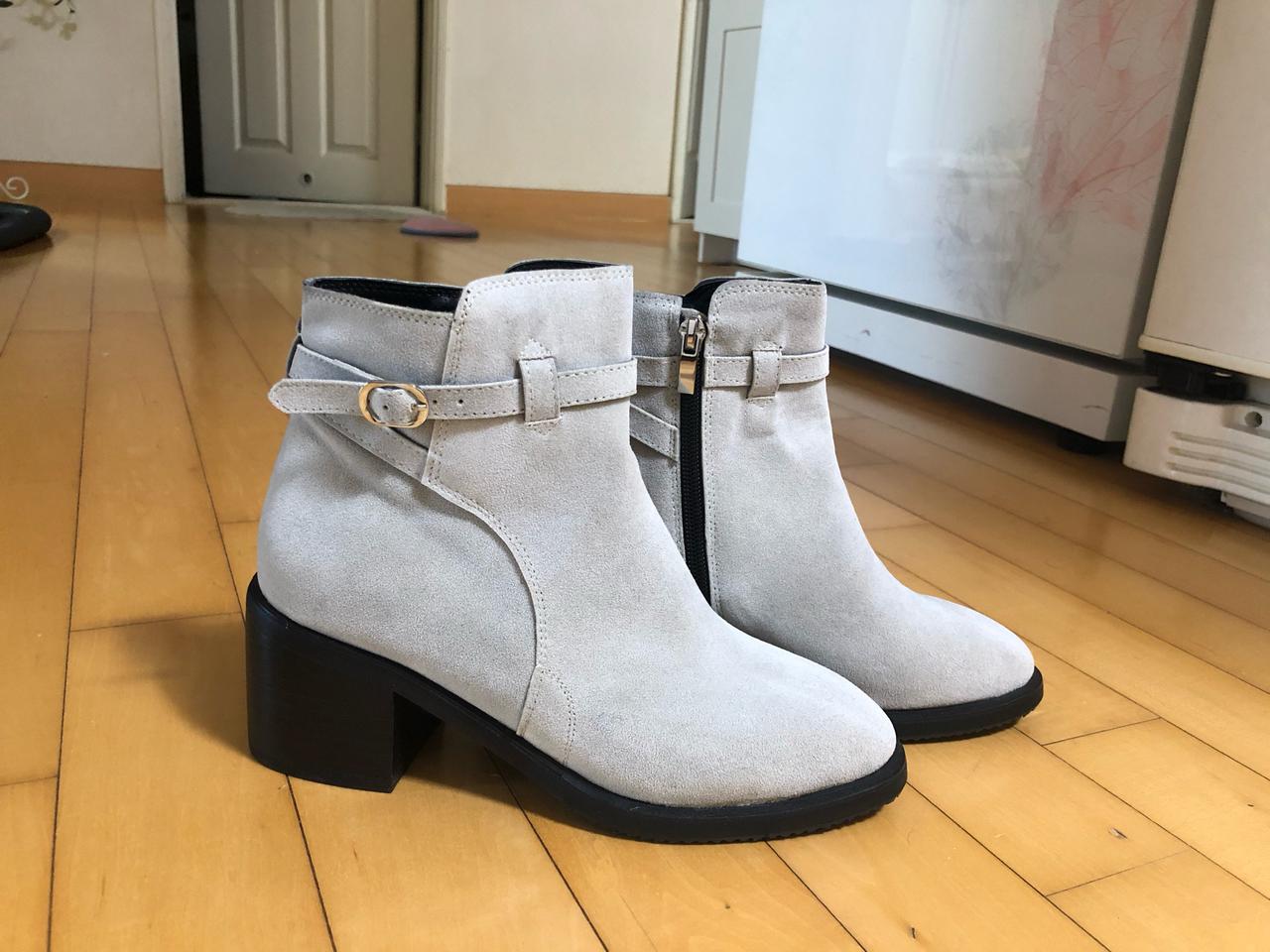 인조 쎄무 부츠 (사이즈 240)