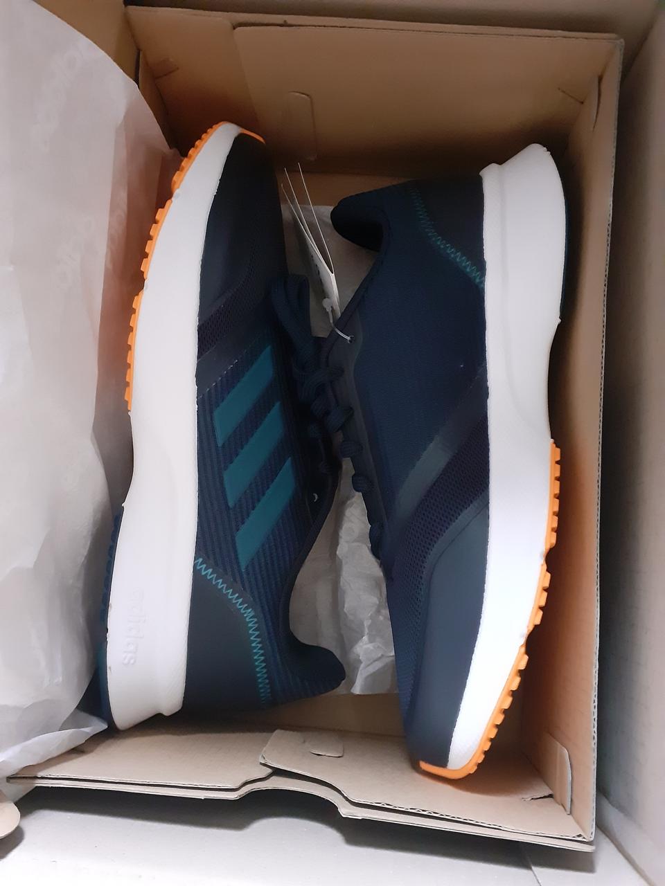 아디다스 운동화 - 265 ( 새 제품 ) 팝니다!!