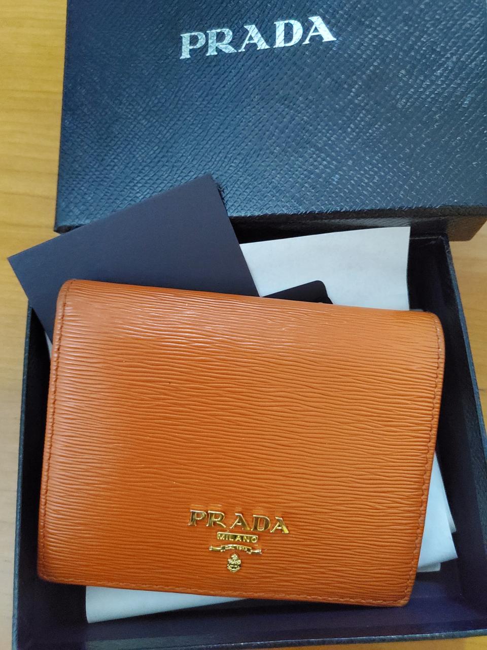 프라다반지갑