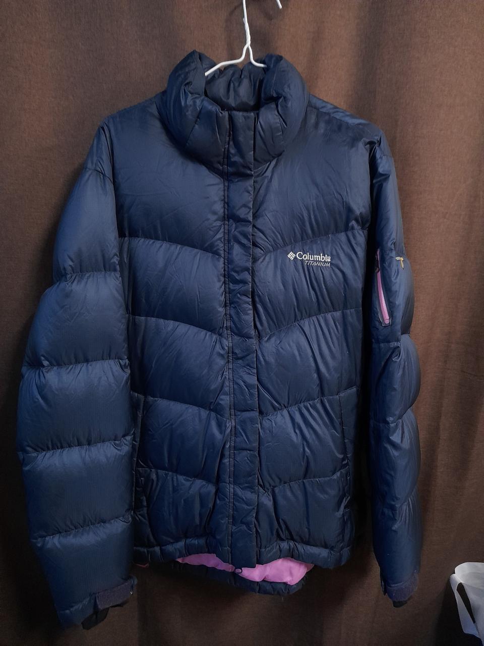 105여자콜롬비아오리털패딩