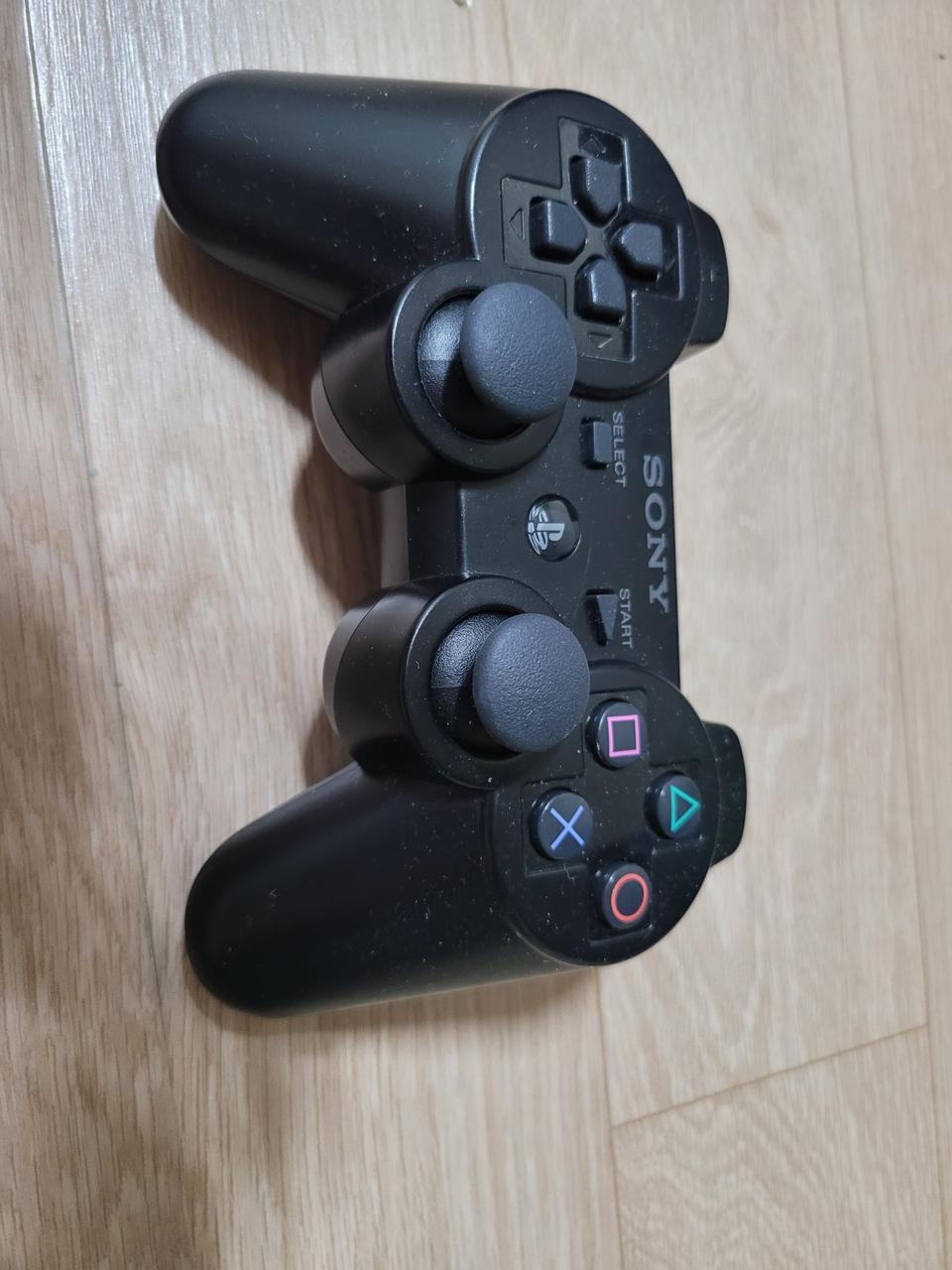 플스3 정품패드팝니다.