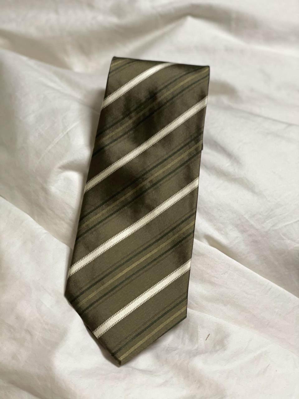 고급진 스트라이프 넥타이