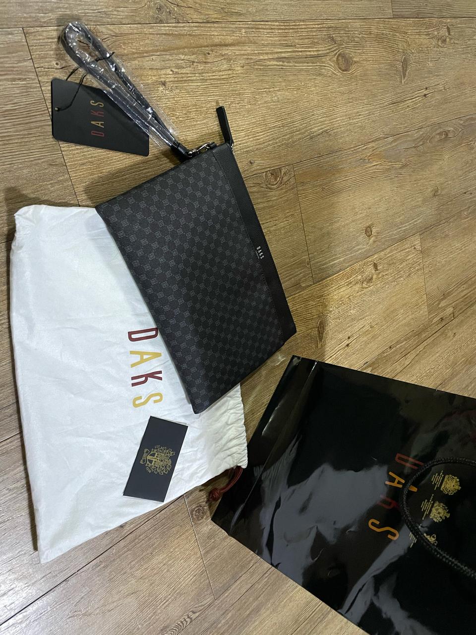 닥스 클러치 백  남여 공여  새상품