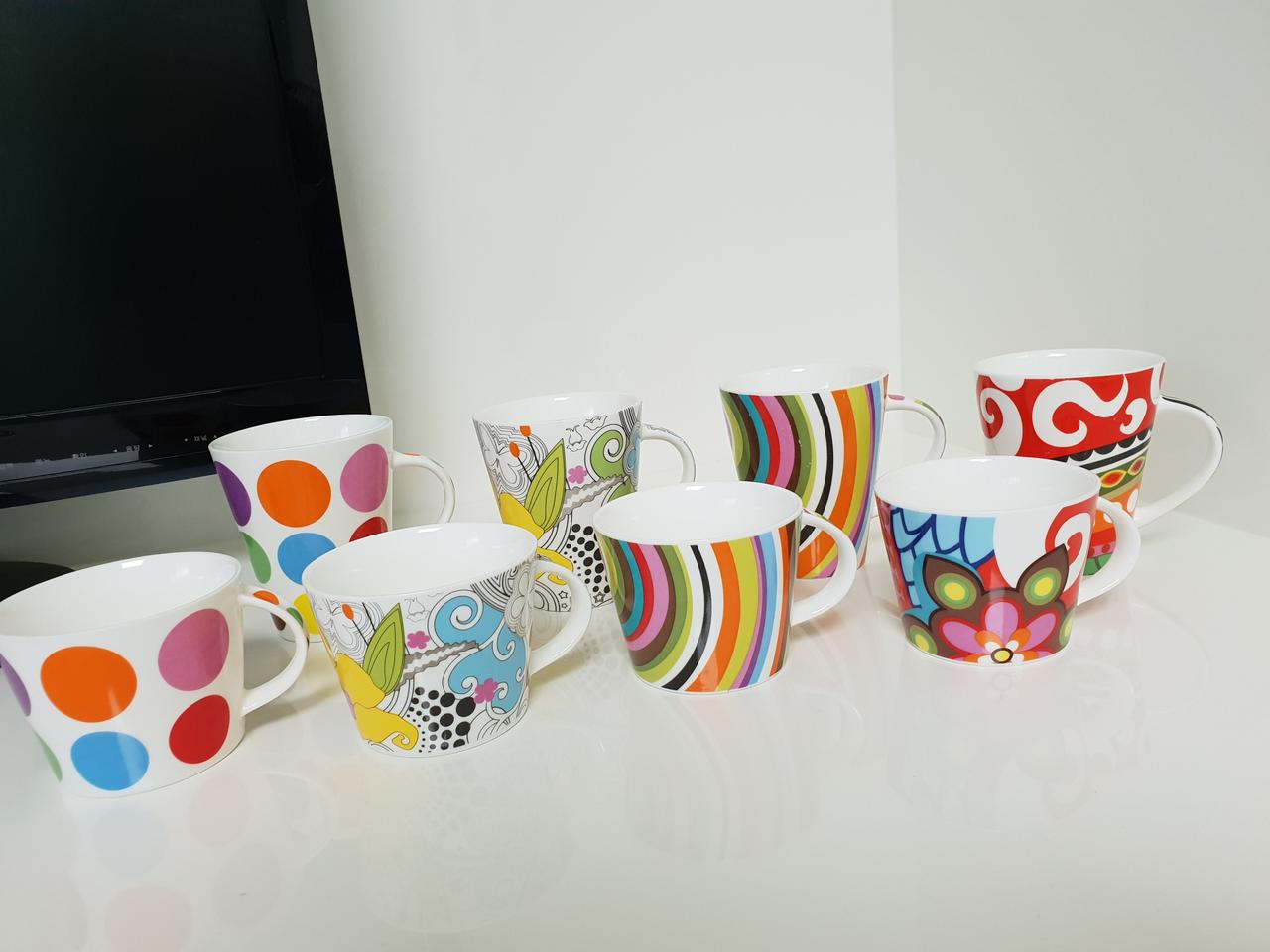 커피잔 머그컵 접시 전기포트 국자  일괄