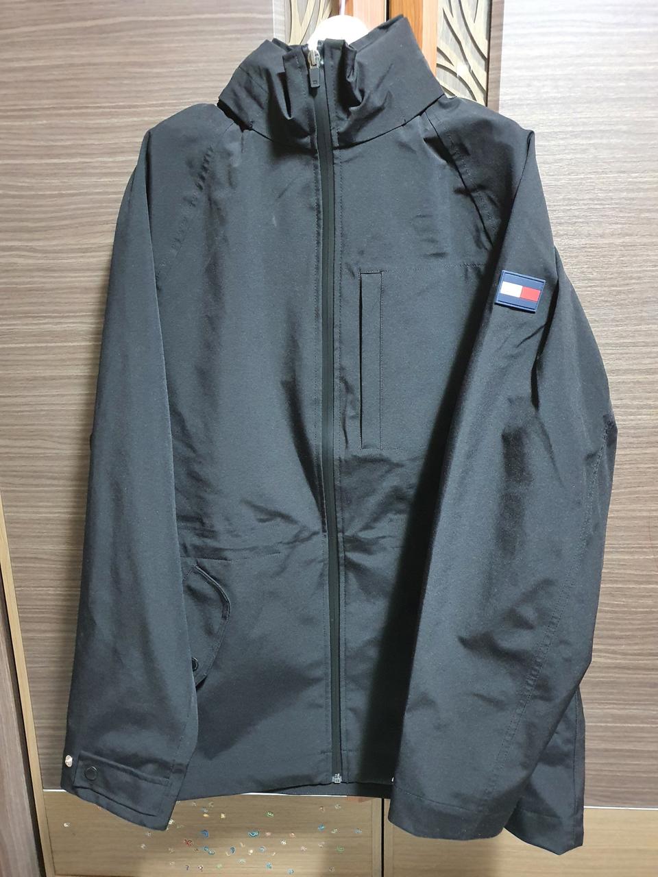 타미힐피거 바람막이