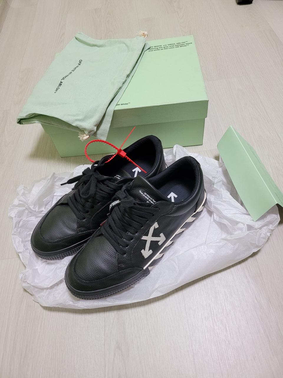 오프화이트 벌크 레더 스니커즈 43 (275~280)