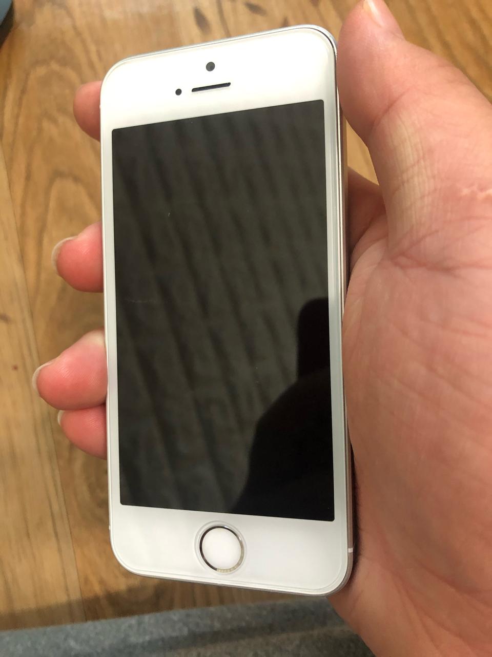 아이폰 SE 1세대 128GB 상태 좋음