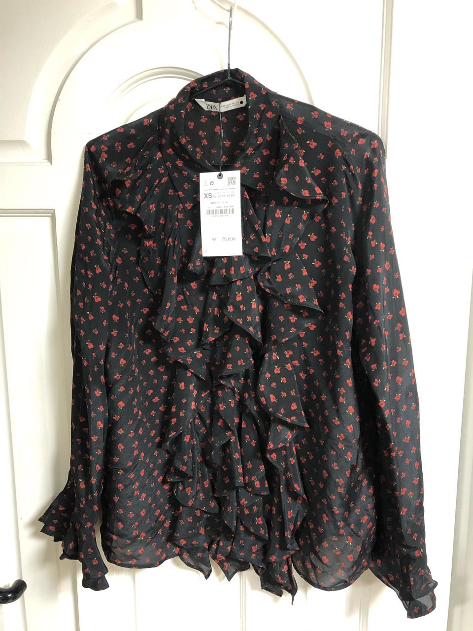 자라 ZARA 플로랄 프린트 셔츠 xs(44) 새상품 79,000