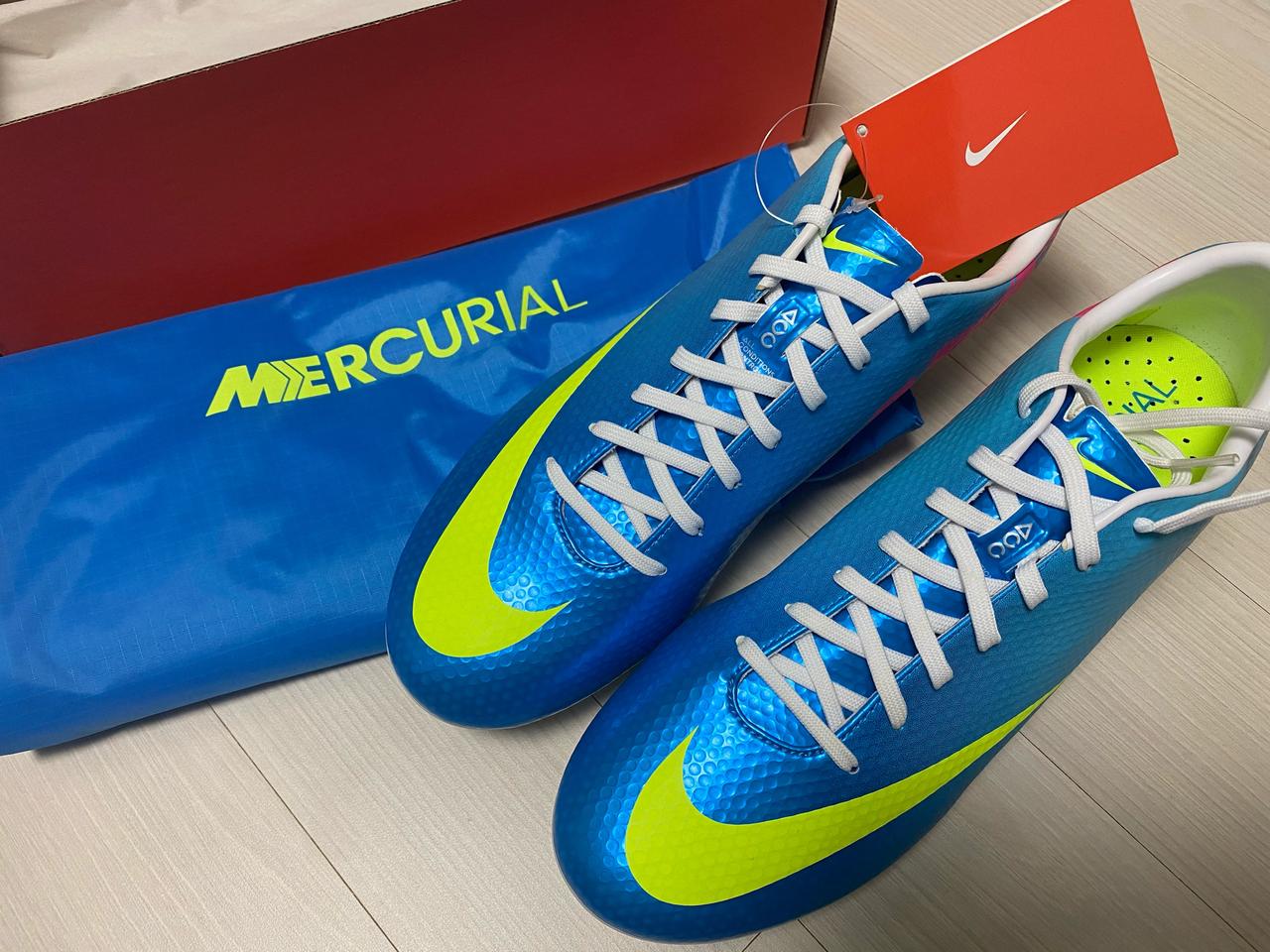 나이키 축구화 MERCURIAL VAPOR IX FG 270mm