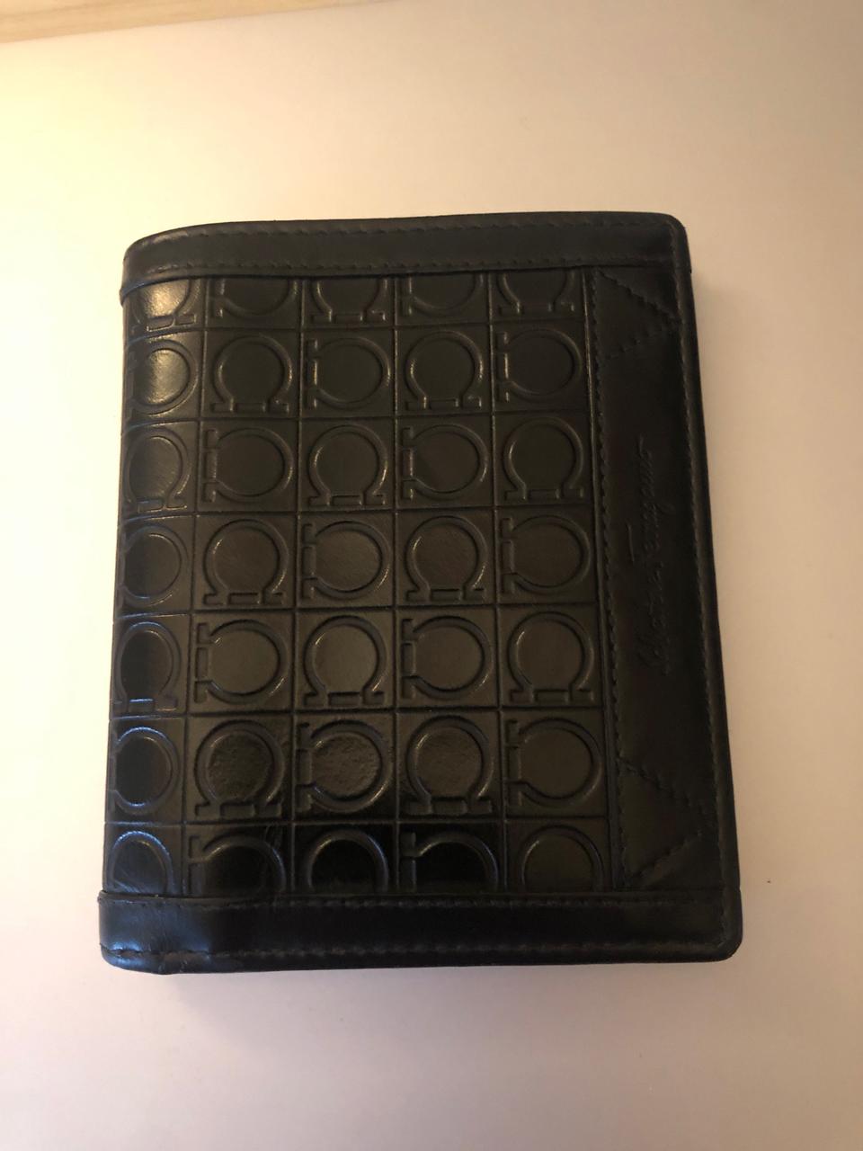 페레가모 간치니 반지갑 (66-6089)