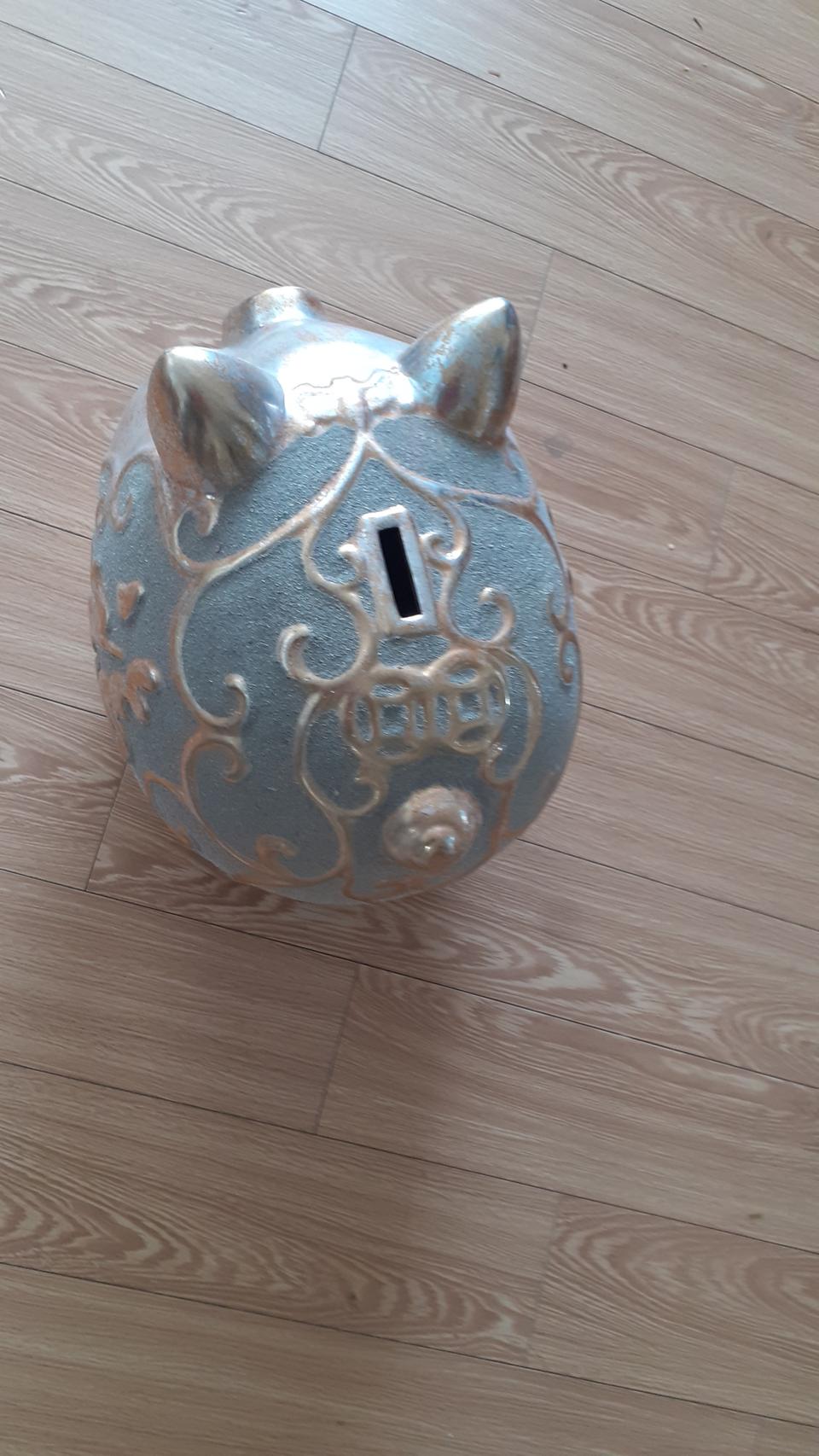 복돼지금돼지이거사다놓으면ㅇ노또가1등재산이불어납니다