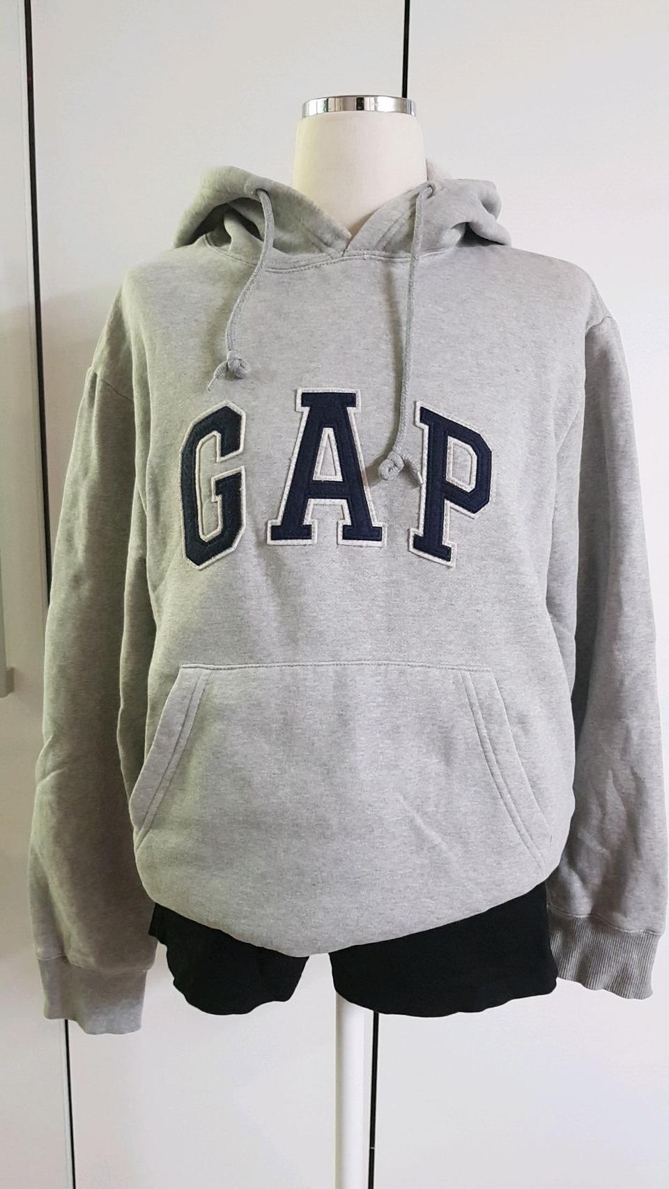 갭 후드티