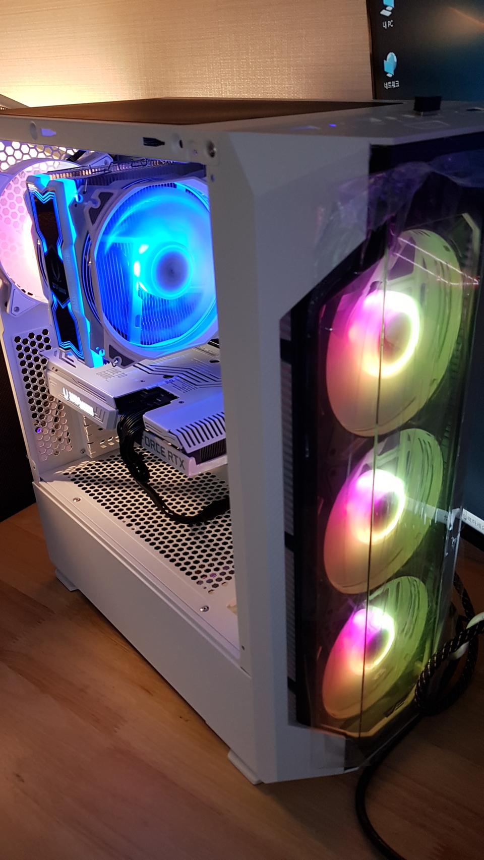 AMD 5600X RTX 3070 OC M.2 512G 750W 컴퓨터