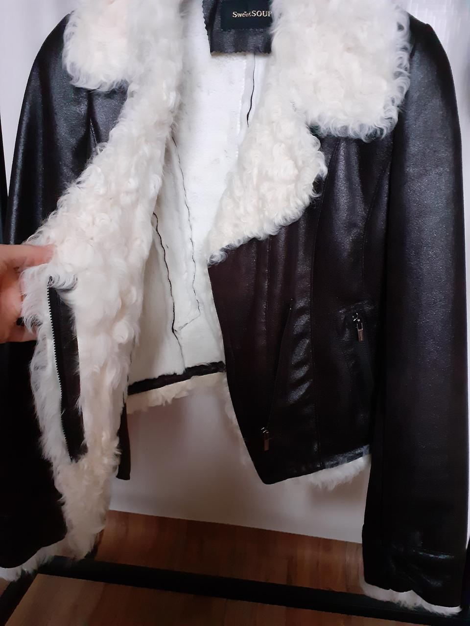 SOUP 숲  에코무스탕 양털자켓 - 66사이즈 ( 새 제품 ) 팝니다!