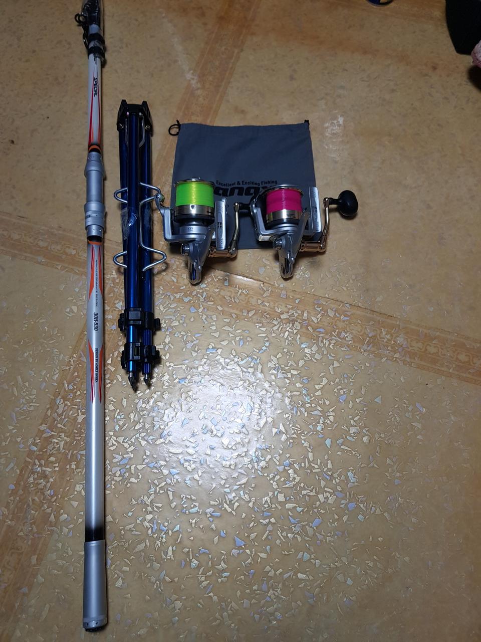 30-530낚시대와바낙스토리노7000c릴