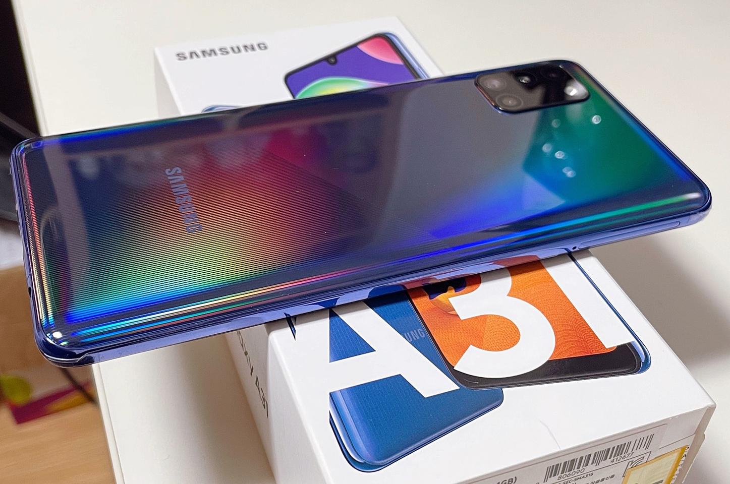 A급 스마트폰(갤럭시A31 64g 블루) 판매 합니다