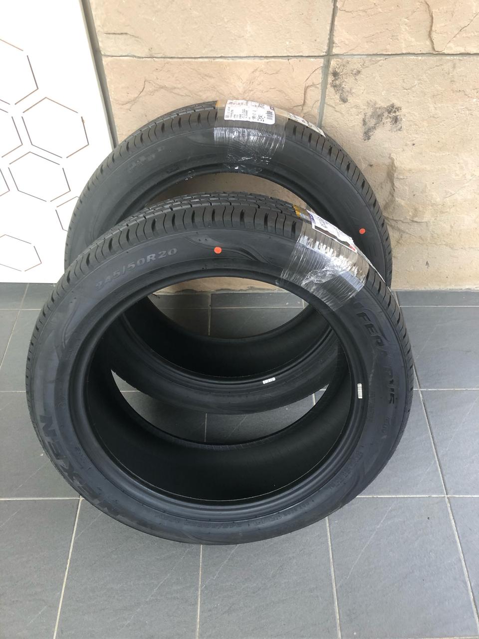 245 50 20 펠리세이드 쏘렌토 올뉴카니발 타이어